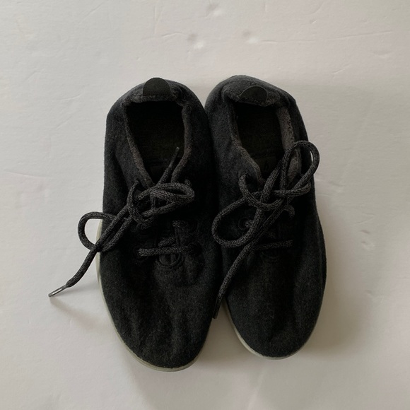 Pre-loved Womens Dark Charcoal Allbirds wool runner sneakers in size 7. - Picture 1 of 6